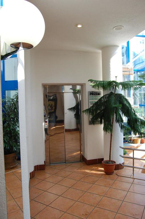 Na Ostrove Hotel Beroun  Exterior photo