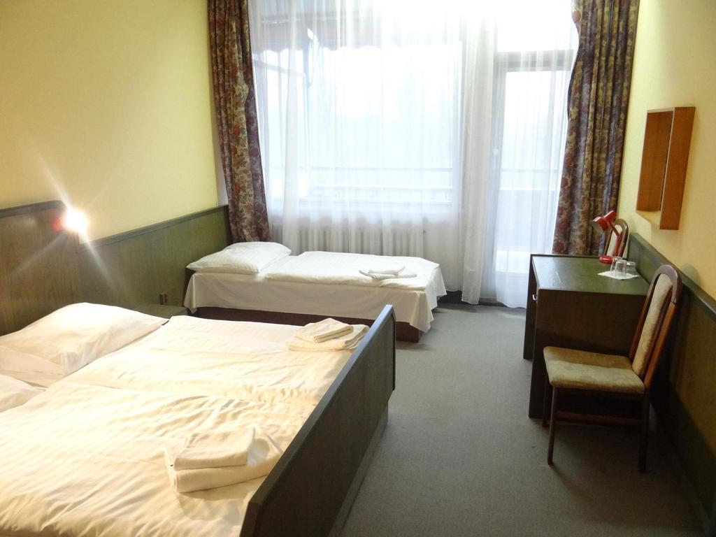 Na Ostrove Hotel Beroun  Room photo